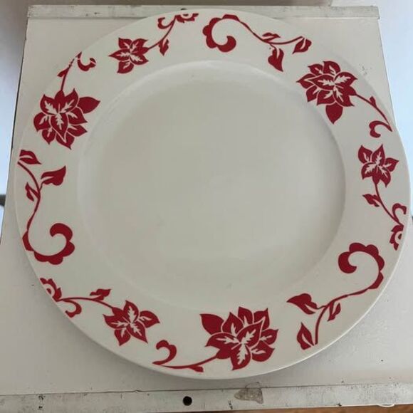 Royal Norfolk Other - Royal Norfolk Red Flowers Scrolls Border White Dinner Plate Discontinued Pattern